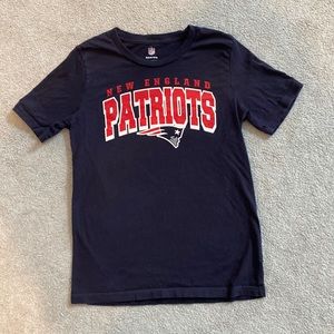 Kids New England Patriots navy blue t-shirt.  Great condition size Medium 10/12.